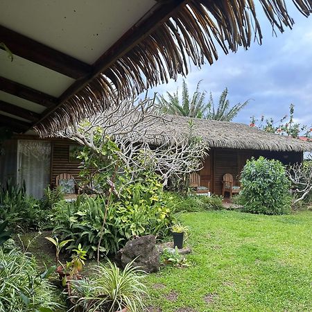 Hare Henua Bed & Breakfast Hanga Roa Exterior photo