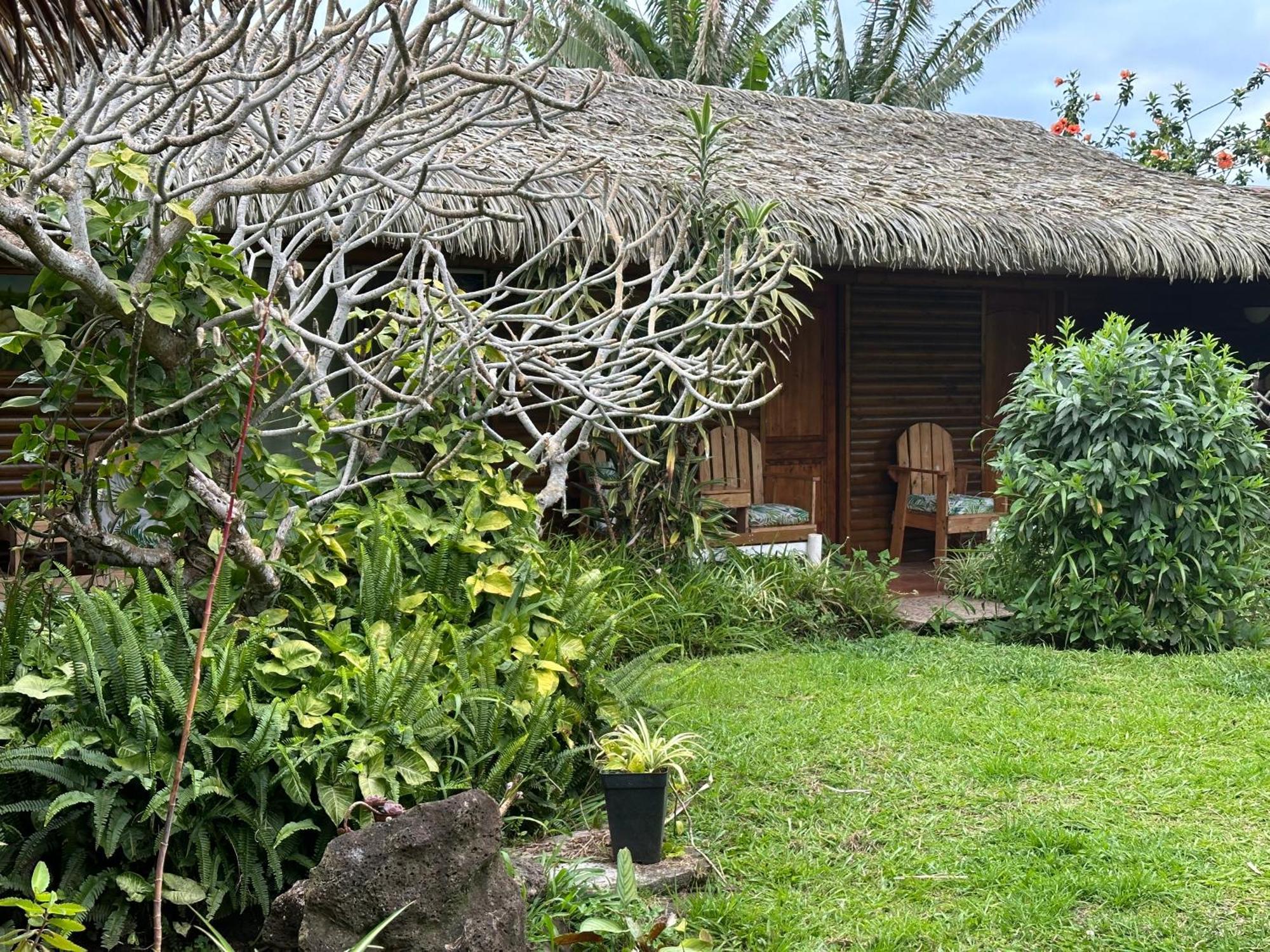Hare Henua Bed & Breakfast Hanga Roa Exterior photo