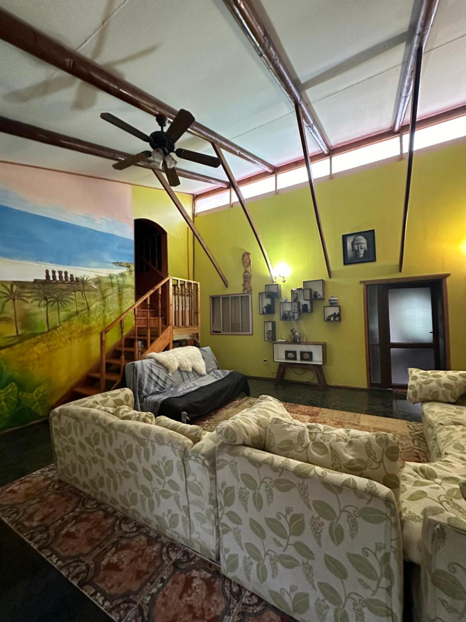 Hare Henua Bed & Breakfast Hanga Roa Exterior photo