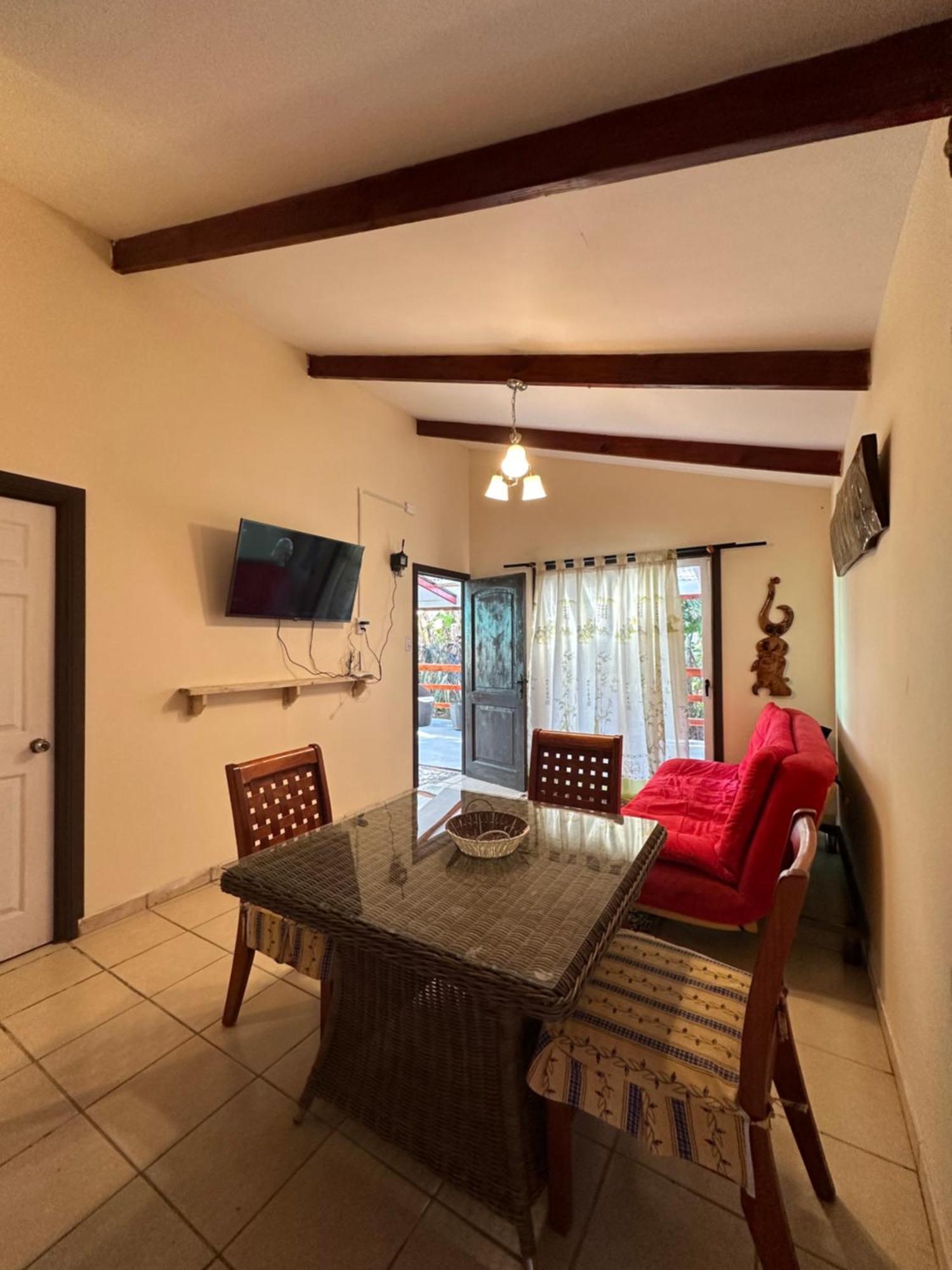 Hare Henua Bed & Breakfast Hanga Roa Exterior photo