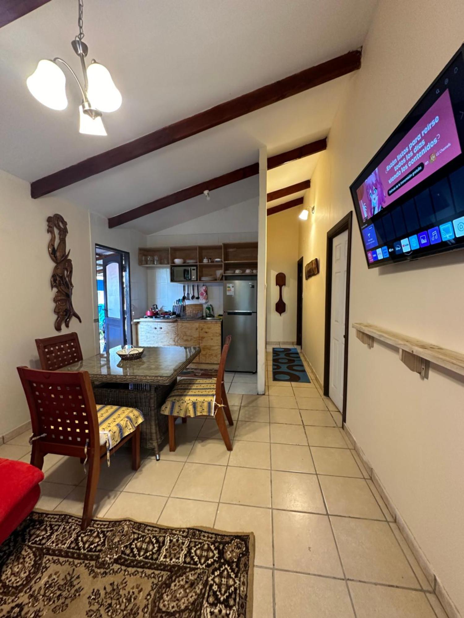 Hare Henua Bed & Breakfast Hanga Roa Exterior photo
