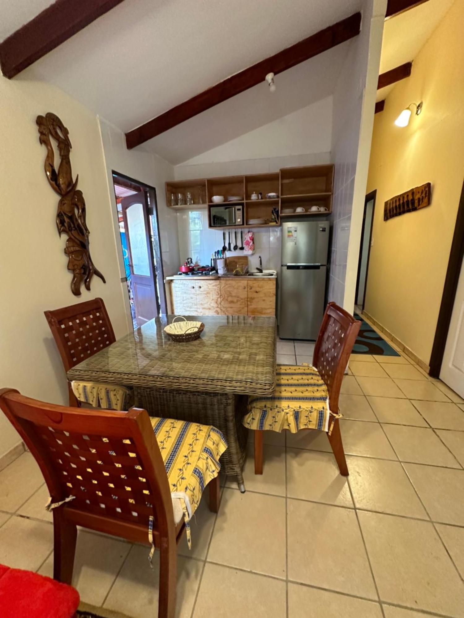Hare Henua Bed & Breakfast Hanga Roa Exterior photo
